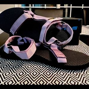 Women’s Teva sandals. Size 9. Never worn